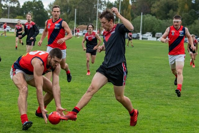 Football- Warragul Vs Bairnsdale (Seniors) 10-04-21 post image