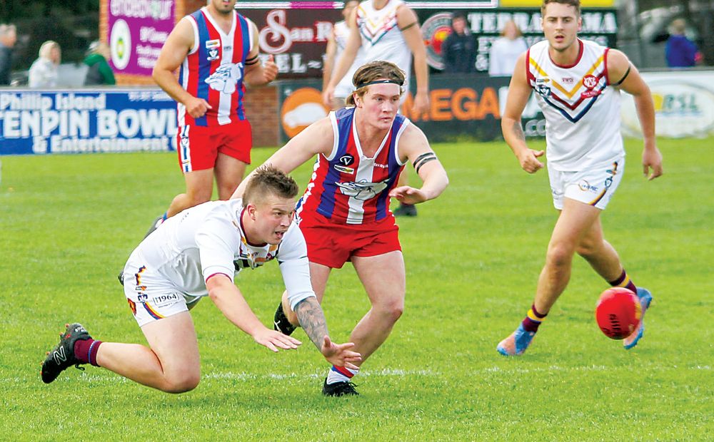 Dusties downed in dour battle post image