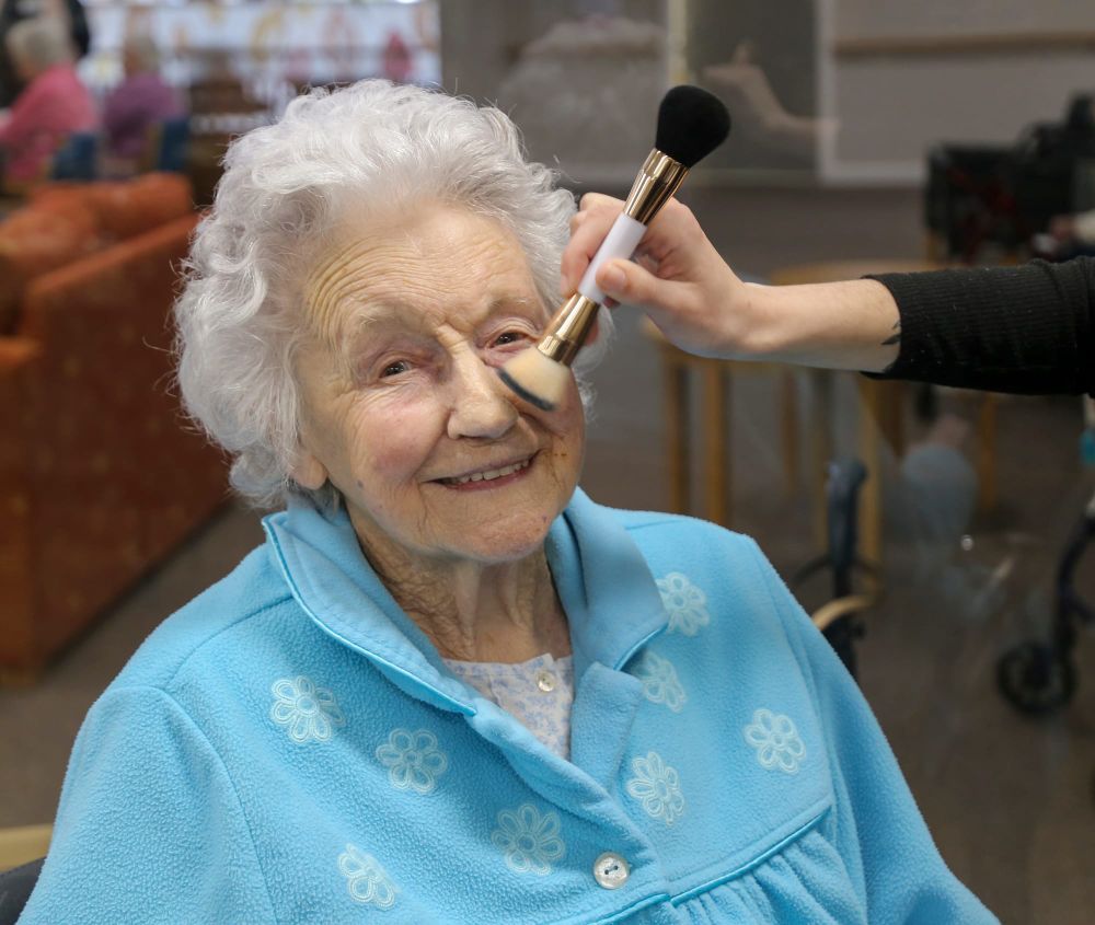 Oaks Day celebration at Abbey Gardens post image