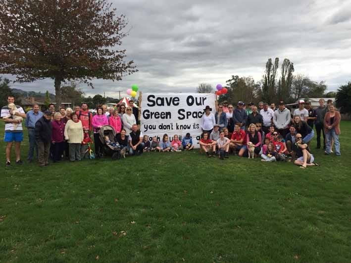 Residents oppose Trafalgar park sale post image