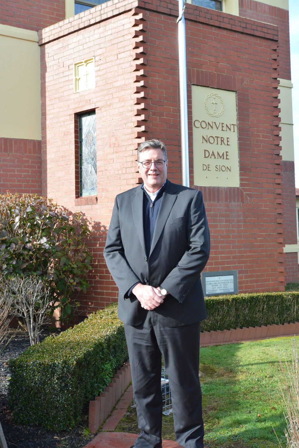 New bishop of Sale visits Warragul post image