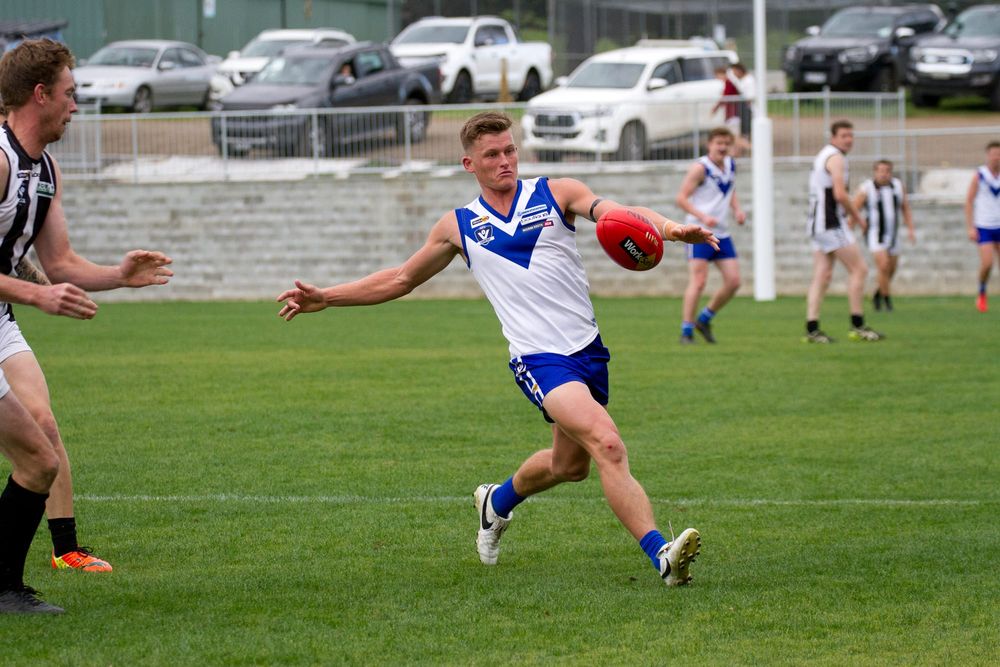 Poowong and Traf to battle for top spot, Cats look to tame Tigers in Round 6 of EDFL post image