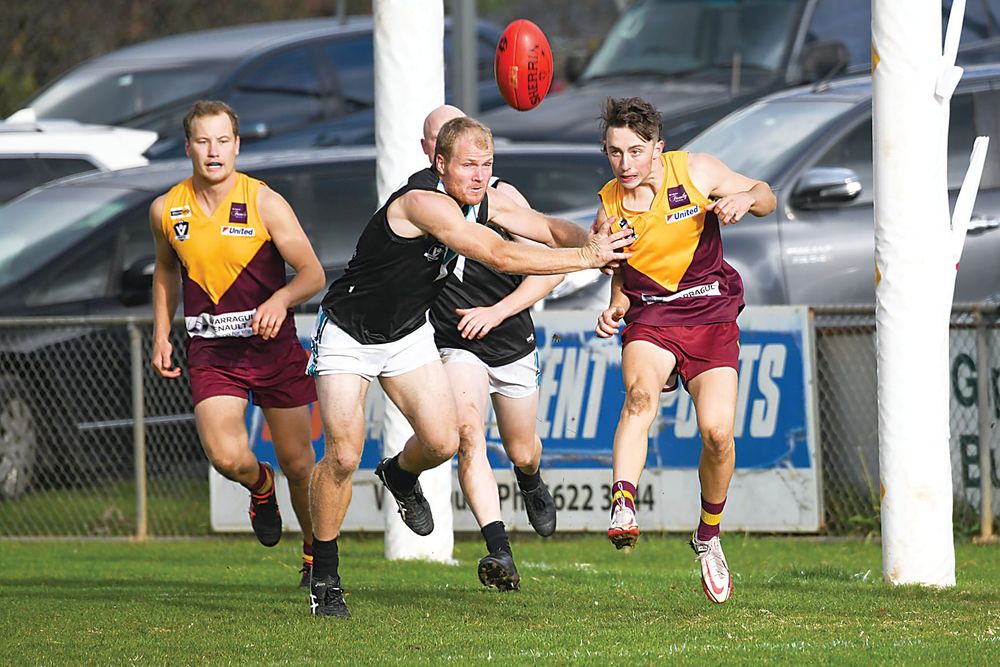 Stern tests for Warragul and Drouin in Gippsland League round five post image