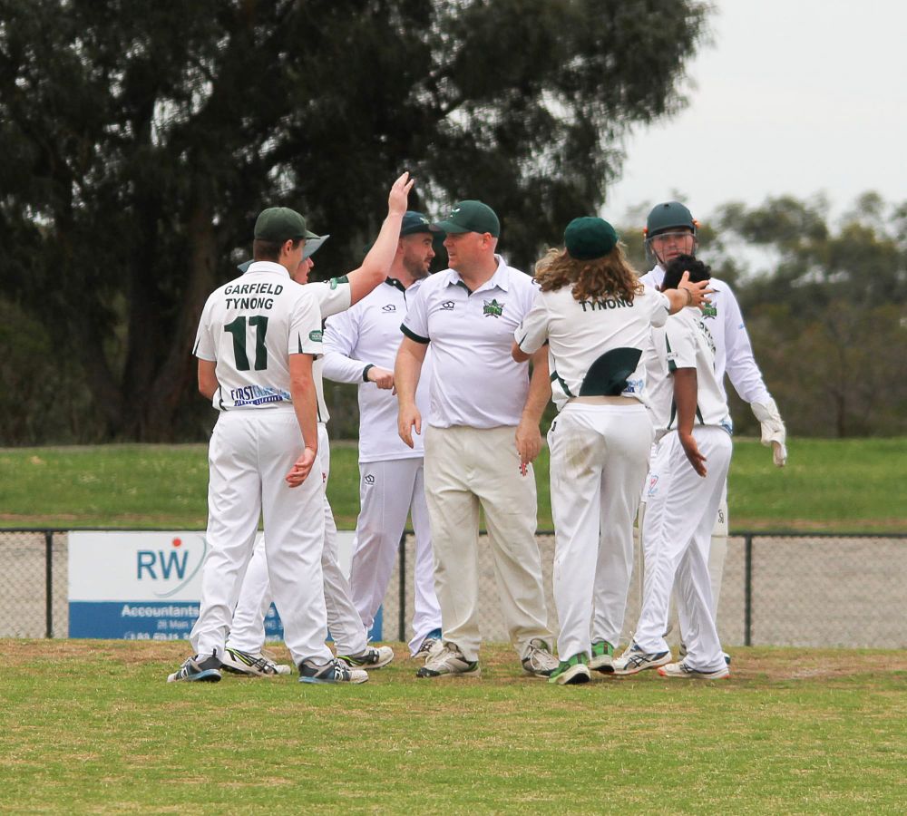 Stags closing in on win post image