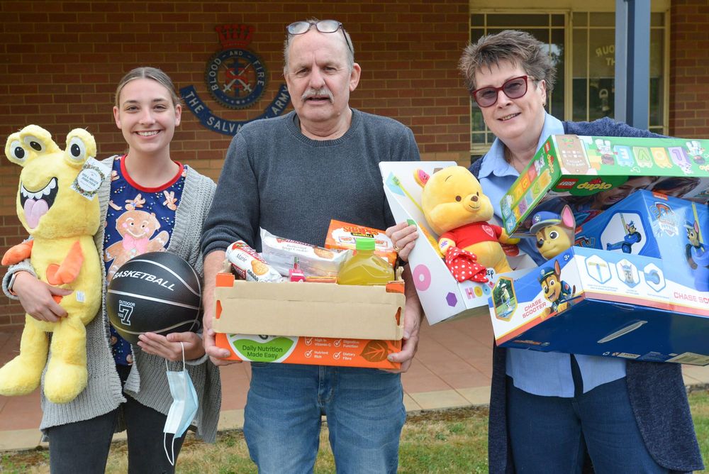 Community donates toys for under the Christmas tree post image