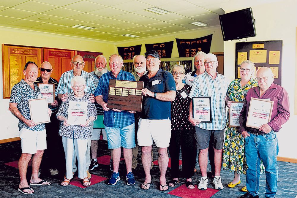 Cricket legends awarded post image