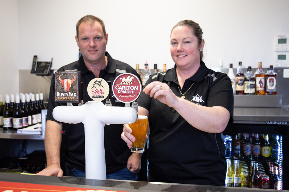 Thorpy pub back in business post image