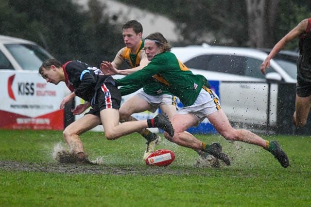 Football GL Seniors Q2 - Warragul Vs. Leongatha - 20.07.2024 post image