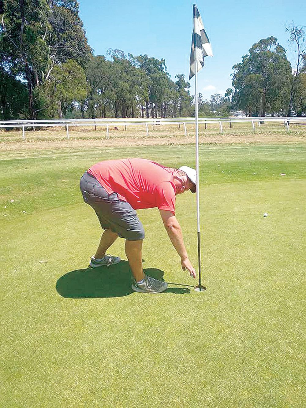 Rare Albatross lands Drouin golfer Matthew Guy in history books post image