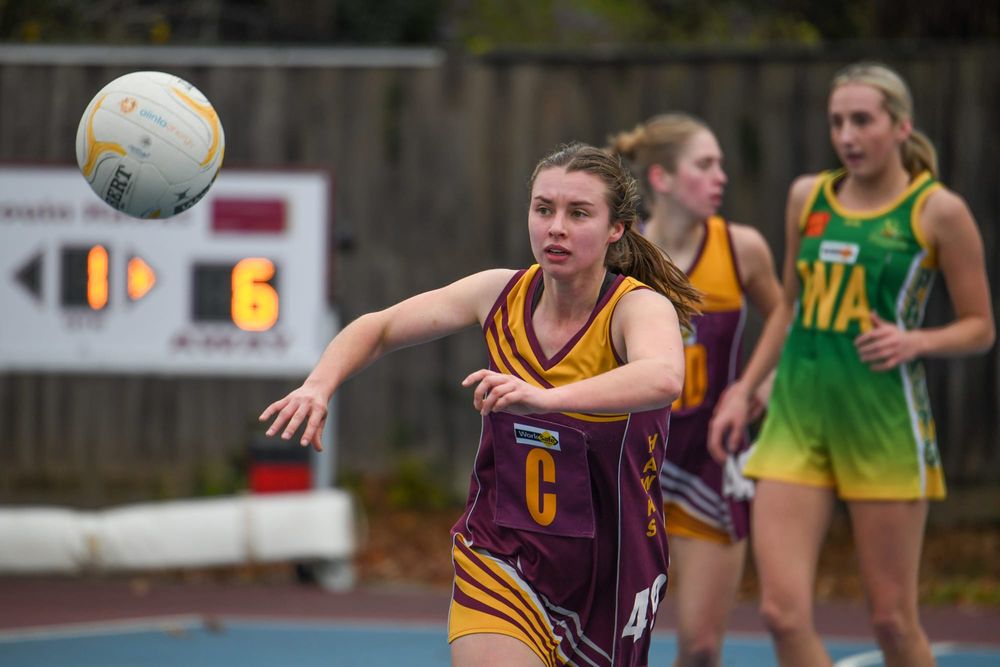Hawks fire against Parrots in Gippsland League post image