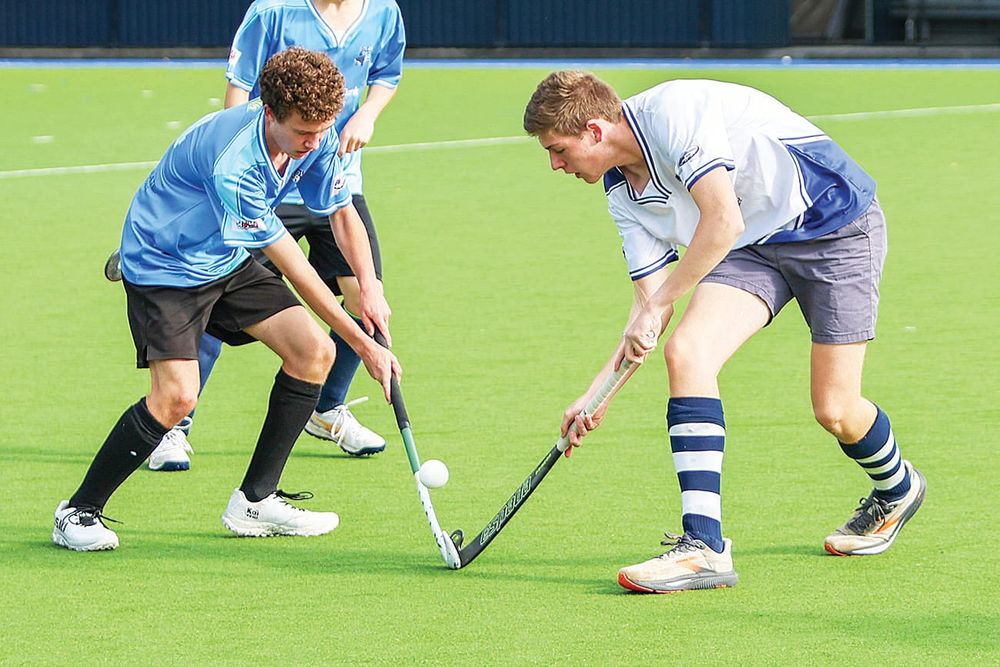 Round five hockey post image