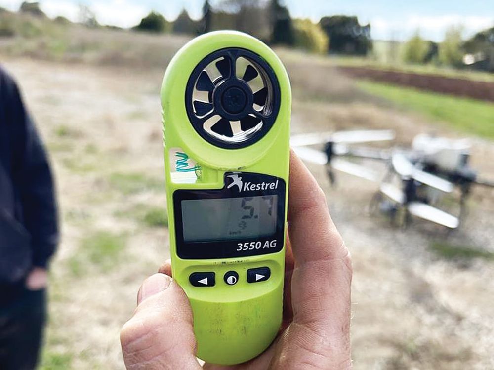 Know the rules when spraying with drones post image