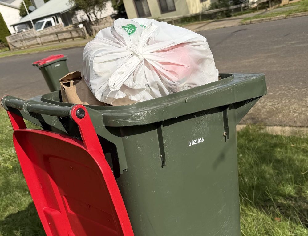 Fortnightly collection to stay post image