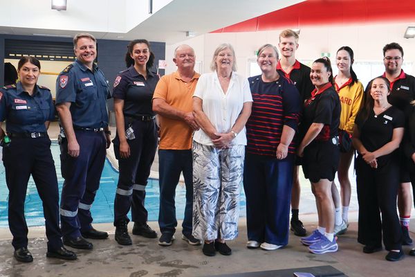 Heart-stopping reunion post image