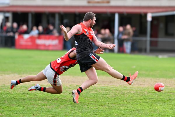 Gulls get past Eagles post image