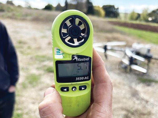 Know the rules when spraying with drones post image