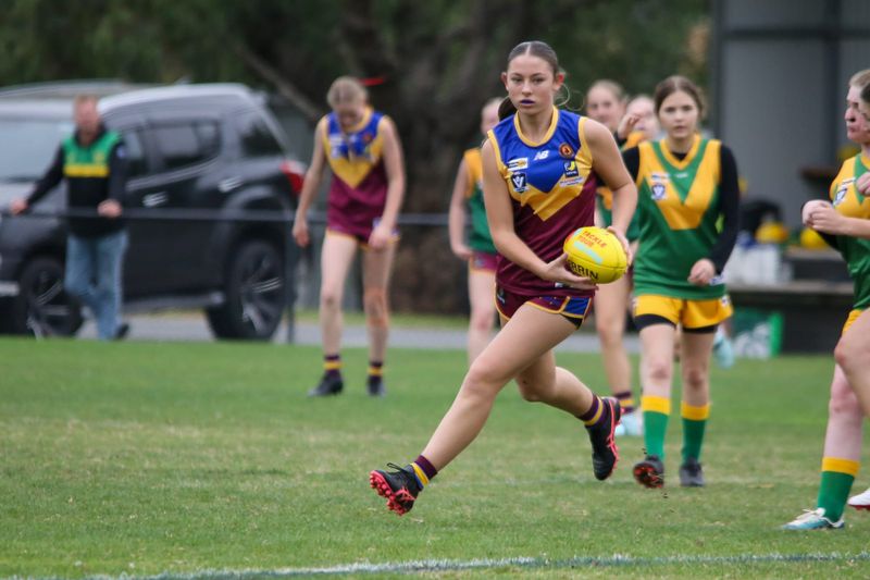 Female Football Gippsland Under 16s - Dusties v Hill End - April 27, 2025 post image