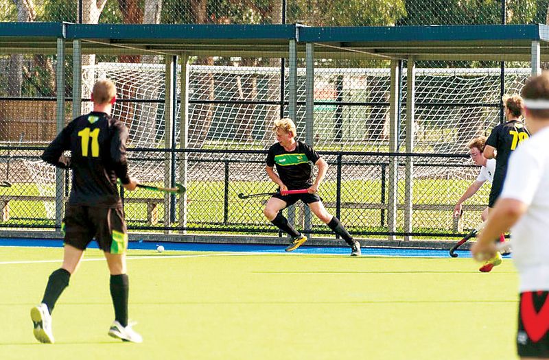 Strikers tie in round three post image