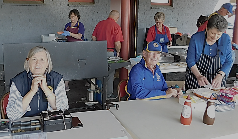 Swap meet at Trafalgar returns after 4-year absence post image