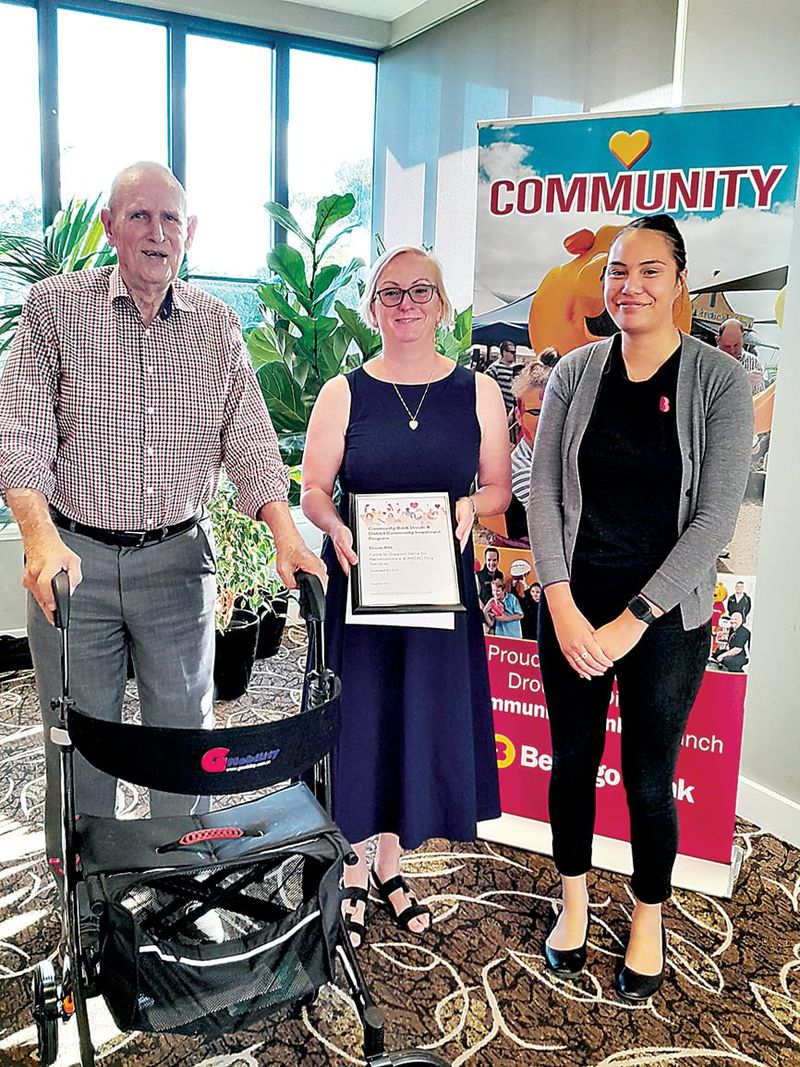 Bank distributes $49,000 in grants post image