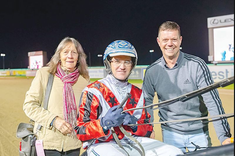 Hunter claims prize post image