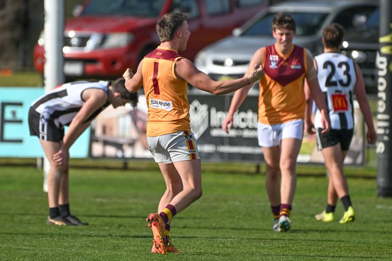 Hawks fourths break through post image