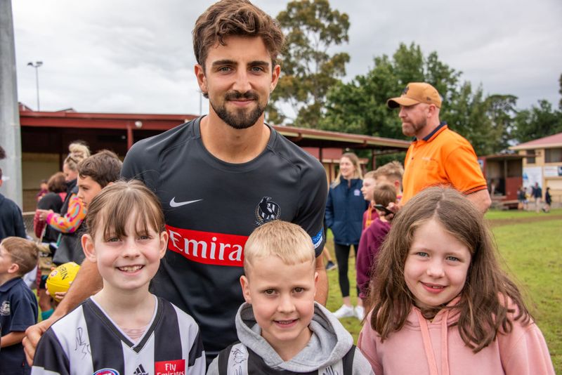 AFL premiers meet young footballers post image