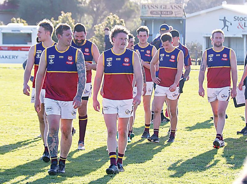 Season over for Dusties in dour defeat post image