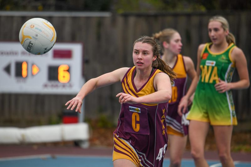 Hawks fire against Parrots in Gippsland League post image