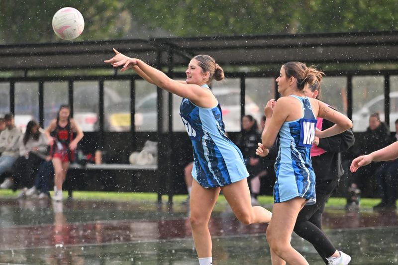 Monday Night Netball: Open Female Division 2, Tsunami Squad vs Garfield Old Stars: December 1, 2025 post image