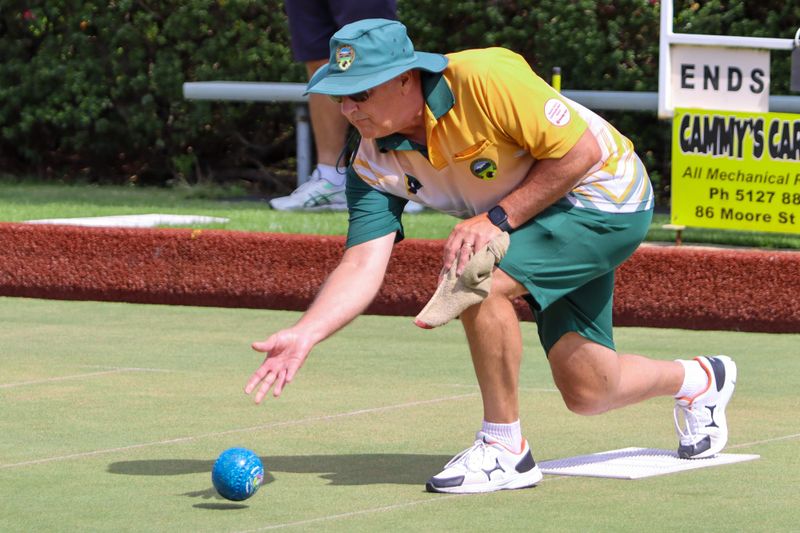 Champions hit the greens post image