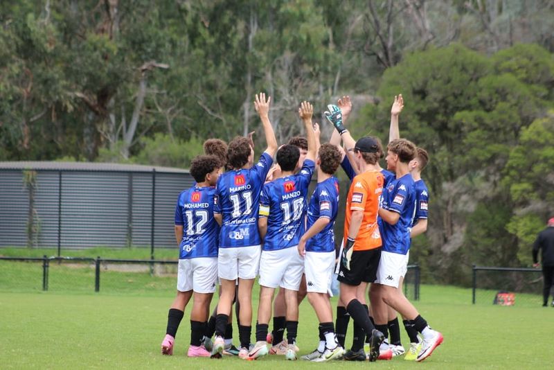 United juniors show strong defence post image
