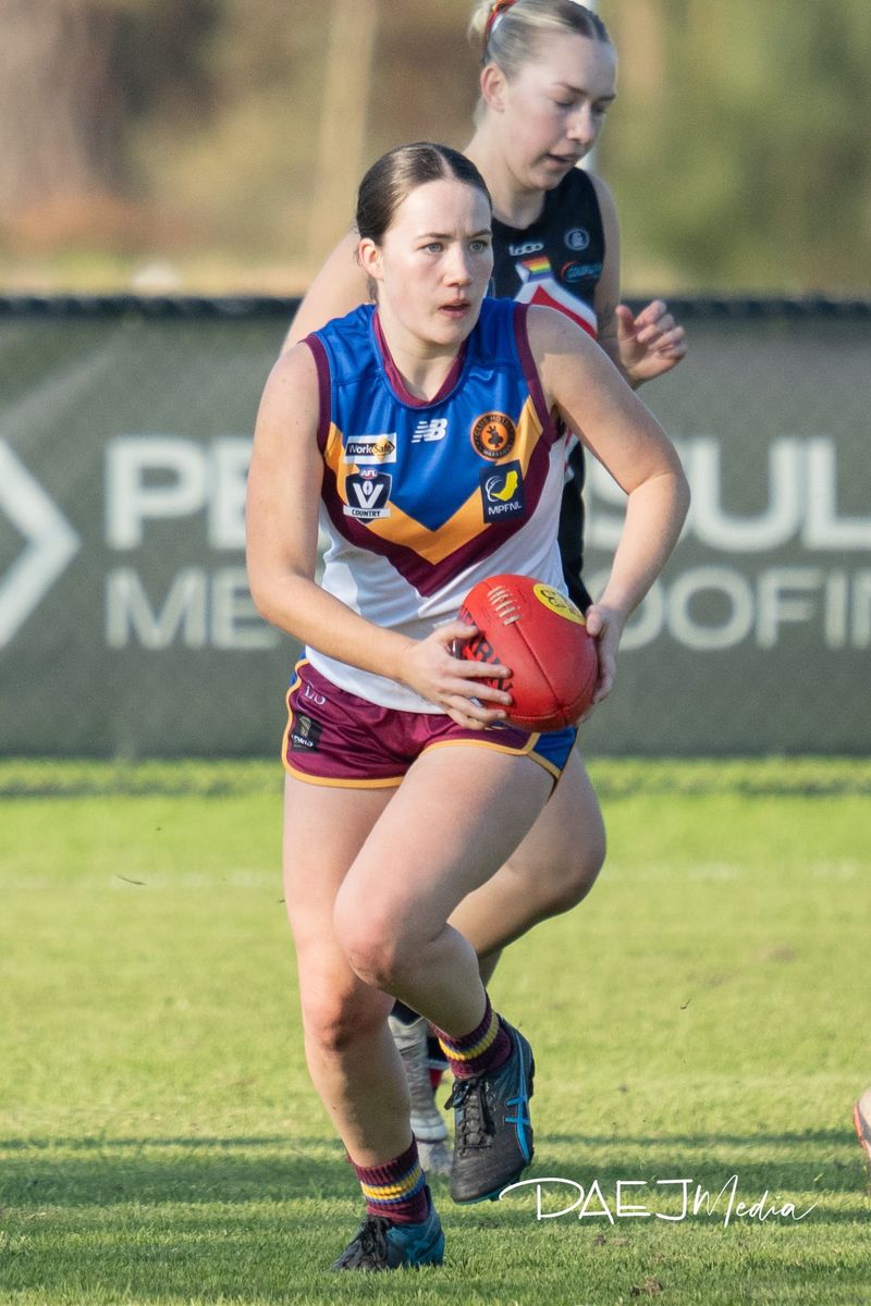 Dusties shut Sharks down post image