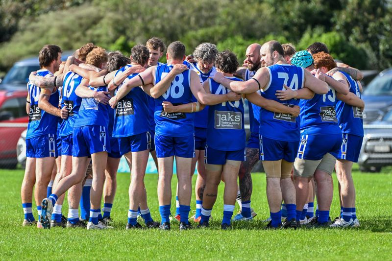 Blues no match for Magpies post image