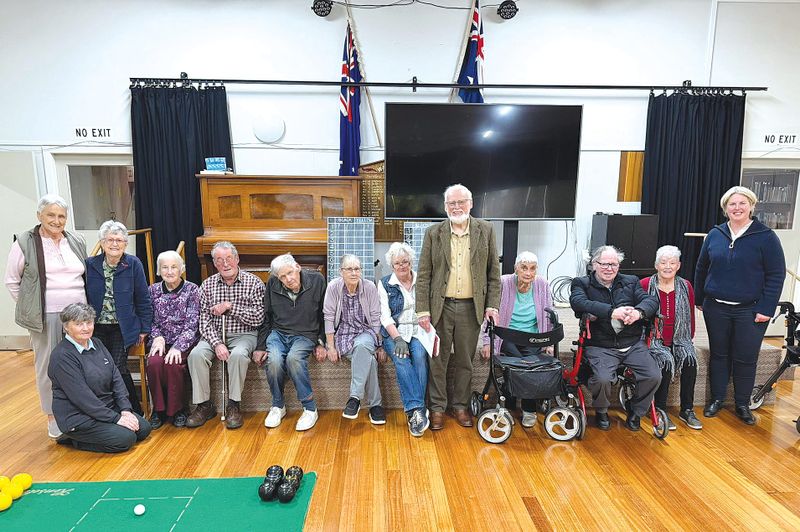 New flag for seniors' centre post image