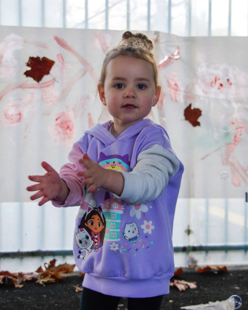 Reading fun at pop-up playgroup post image