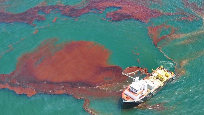 We Need to Accept That Oil Is a Dying Industry