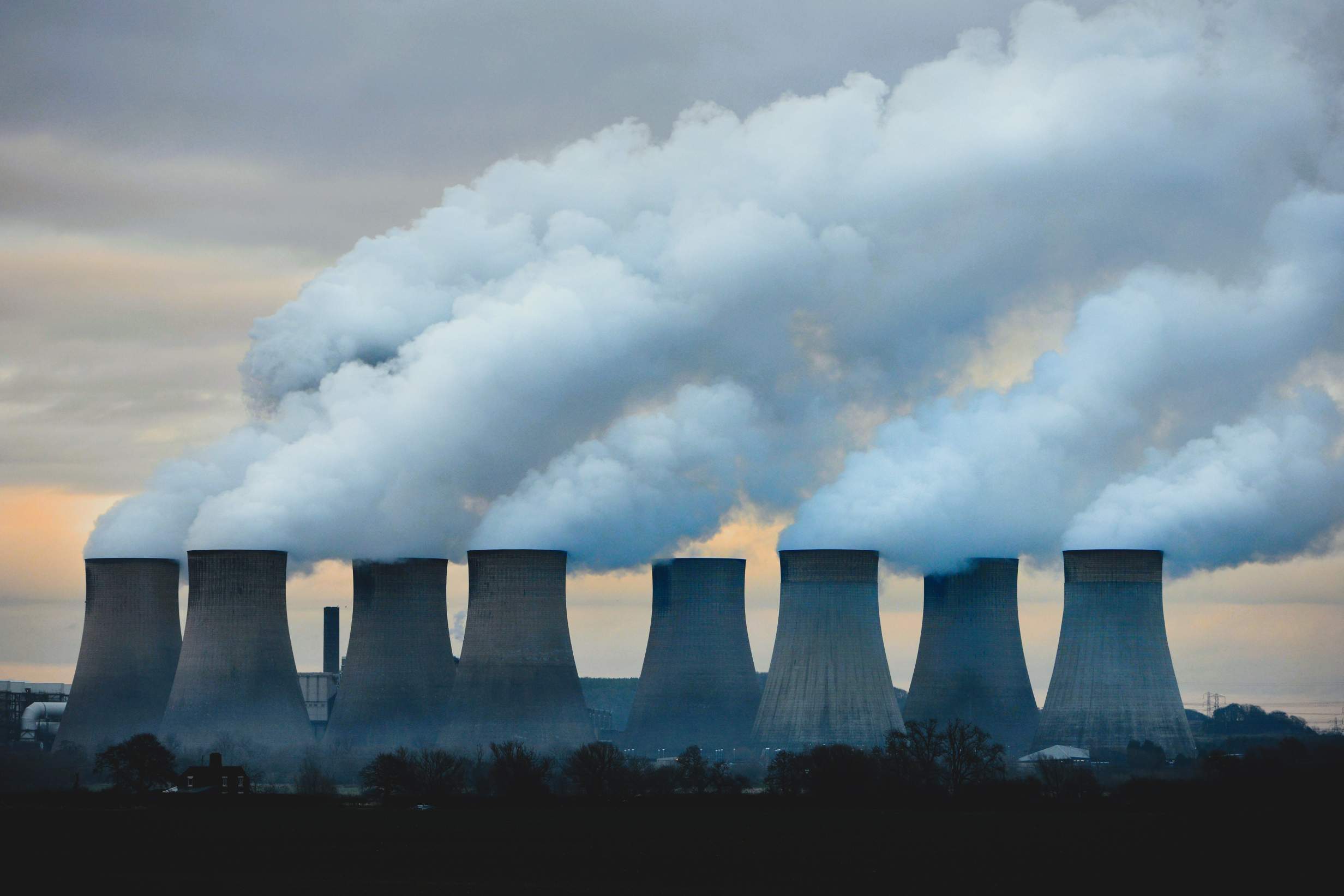 Solar and Wind Power Now Deliver ‘More than Double’ the Energy Produced by Oil, New Study Finds