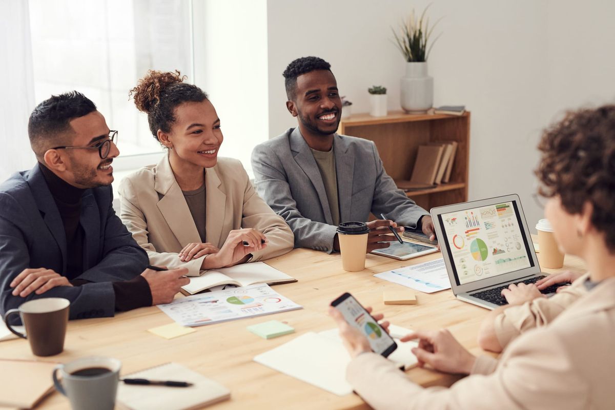 100 Interviews with People You Don't Know: The Cornerstones of Customer Discovery