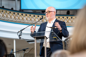 500 gather in London to mark 40 years of the Christian charity CARE