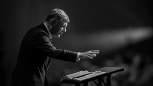 Dr Steven Lawson writes 'shattered heart' letter of repentance