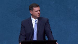 US: Burk Parsons to appeal against suspension for ‘harsh leadership’