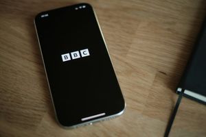 Jeremy Vine says faith contentious at BBC