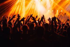 Christians going to nightclubs?