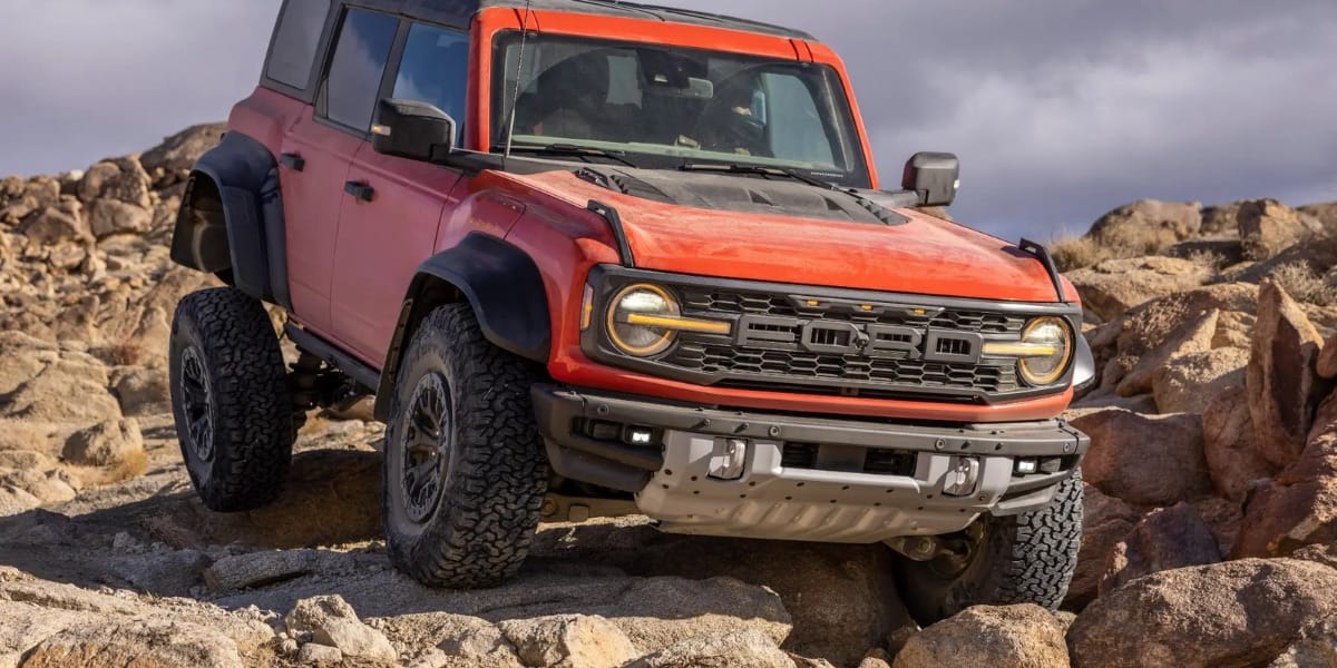 Ford Bronco Raptor Rock Crawling