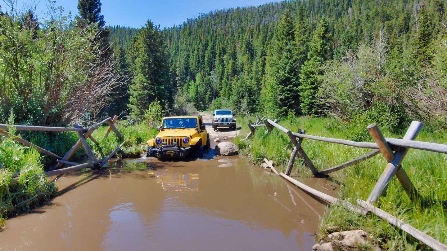 Jeep’s Off-Roading in Forest Service Road