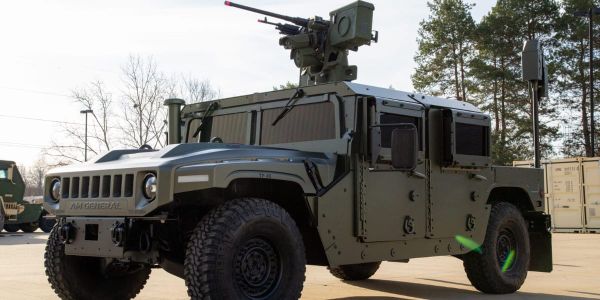 Humvee Vs. Modern Civilian Off-Roaders: What Civvies Borrowed