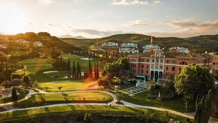 13 Best Golf Courses Clubs in Estepona