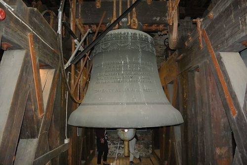 Ring, kyrkklocka! Ring!