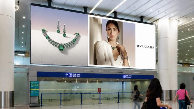 Airport advertising formats at Shanghai Pudong (PVG), Shanghai's long-haul gateway during the Mid-Autumn 2026 travel peak.